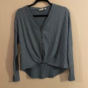 So blue sweater size small